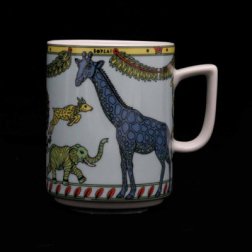 Maxi-Tasse GIRAFFE hellblau